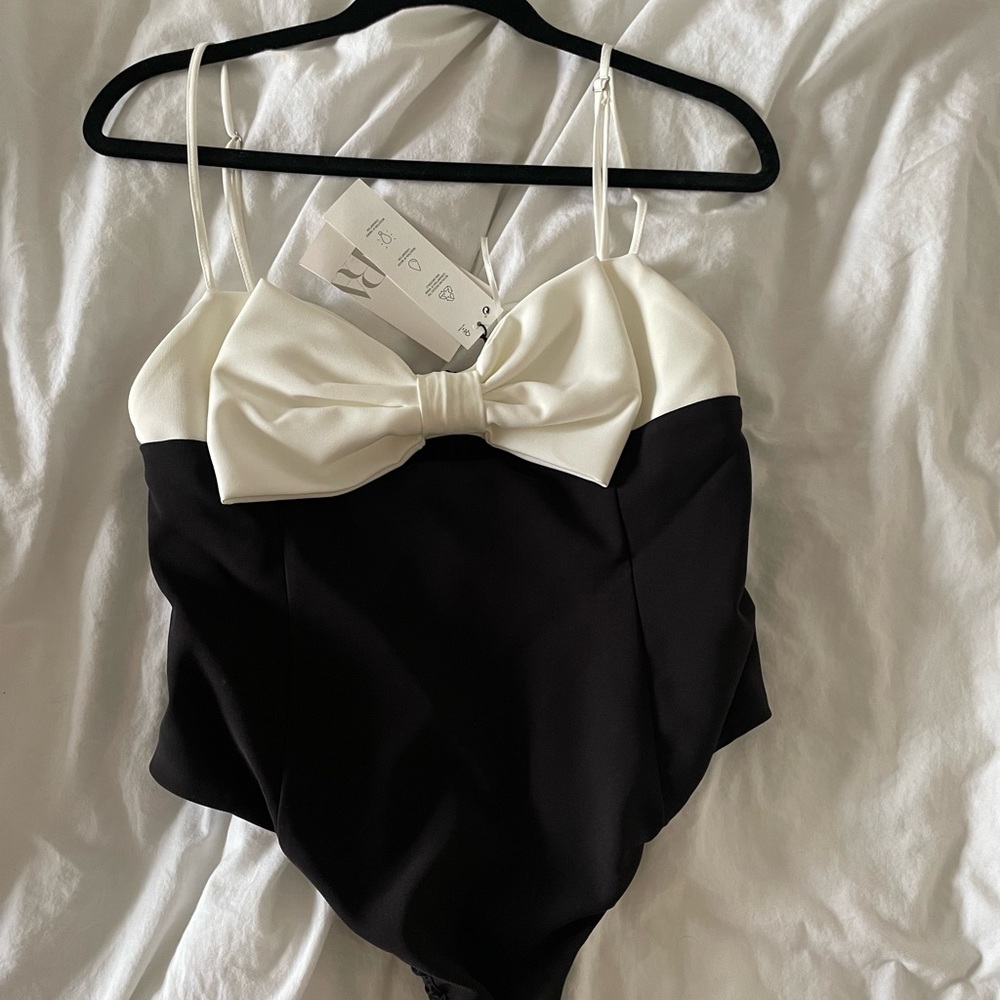 Zara Black Bodysuit with White bow top